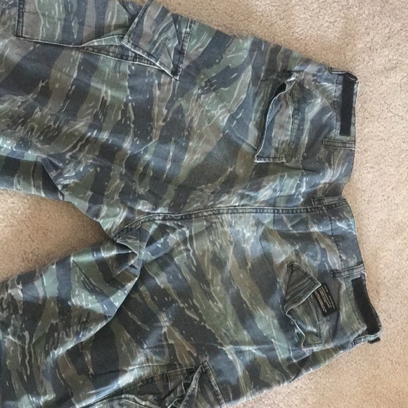 STANDARD ISSUE GARMENT  FIT SIZE 36 to 38 WAIST - Picture 2 of 13